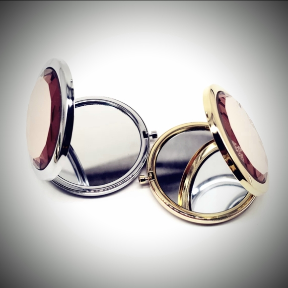 Reflective Crystal Mirror Compact - Picture 10 of 12